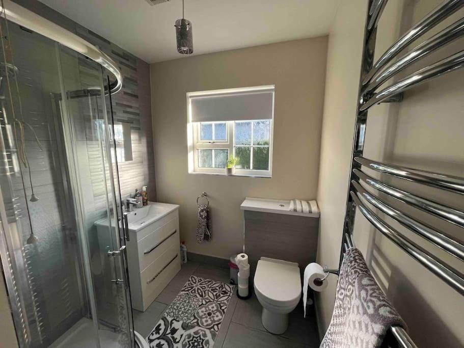 Cosy 4 Bed Bungalow In Quiet Residential Area! Strabane Exterior foto